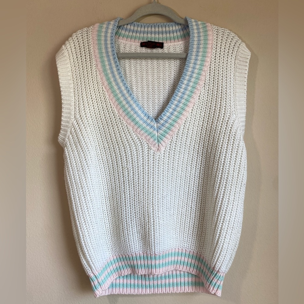 Women's V-Neck Sweater - White with Pastel Accents